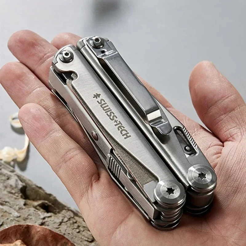 SWISS TECH 18-in-1 multitoolta - Fishing Equipment Box recensie en prijs